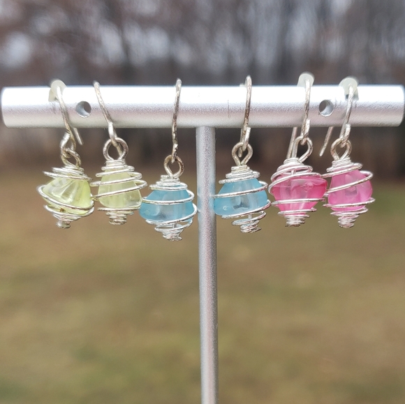 Jewelry - 65. 3 Pairs of Drop Earrings